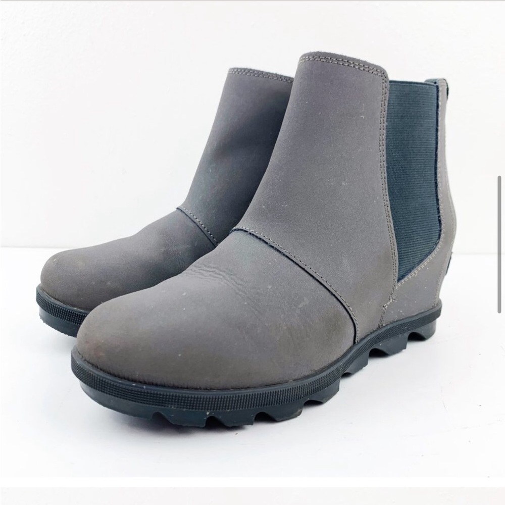 SOREL Gray Joan of Arctic Wedge Hidden Heel Chelsea Boot WOMEN'S Size 5 - Picture 2 of 12